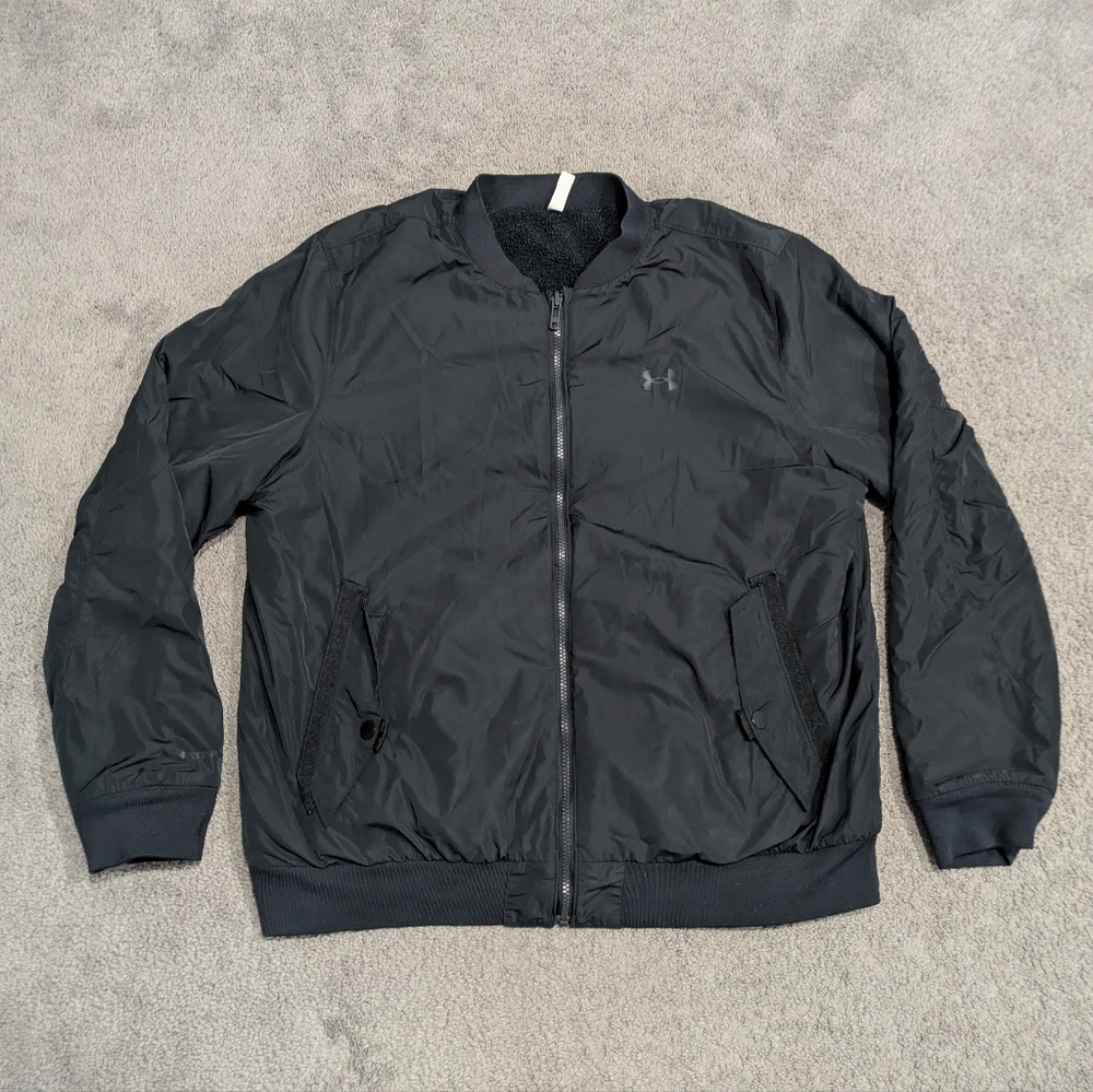 Men's UNDER ARMOUR Black Storm Wind Stop Bomber Jacket Sz XL Reversible Sherpa